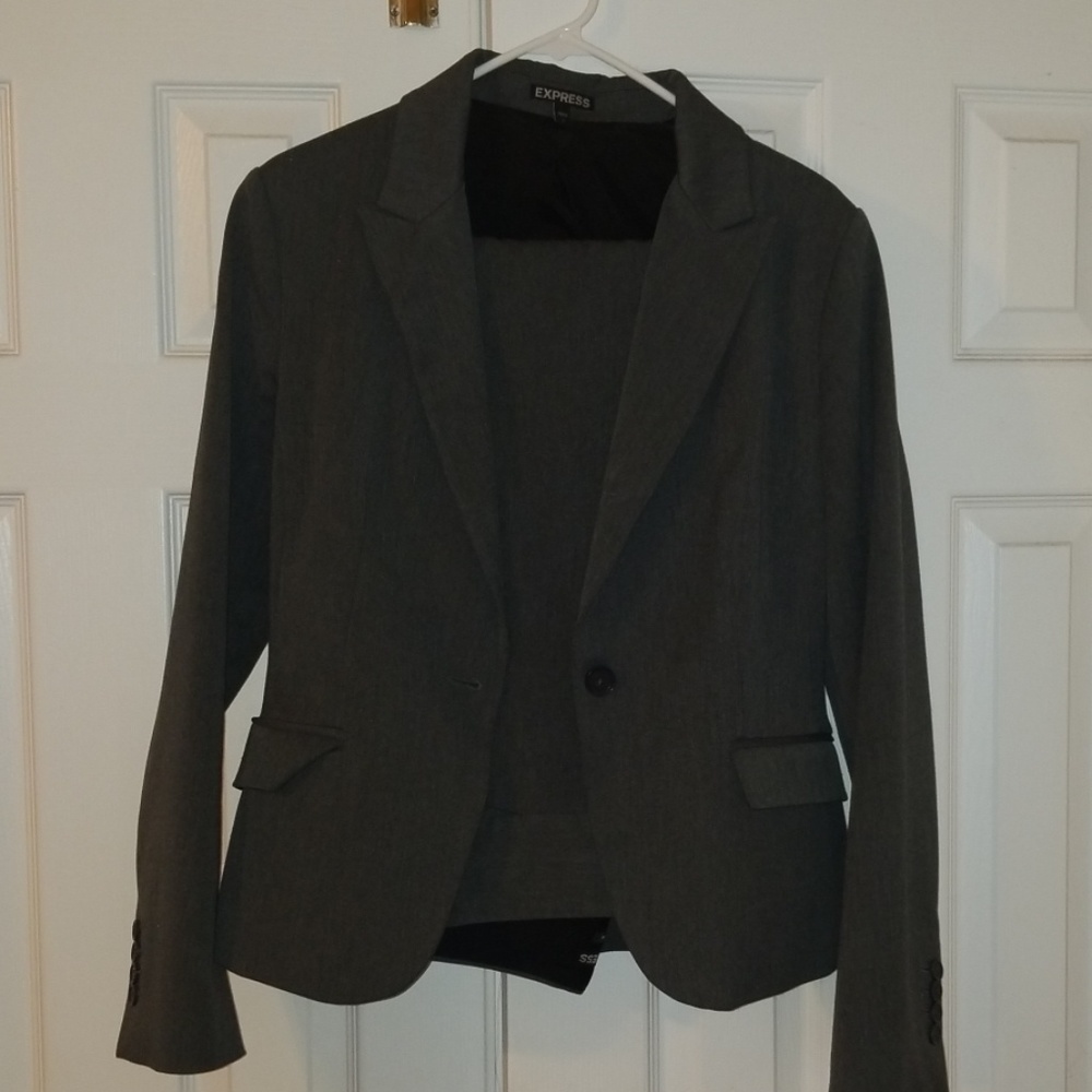 Womens dark gray pants suit